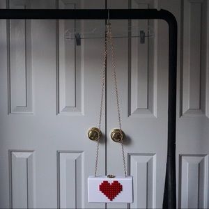 Nasty Gal Pixel ❤️ Clutch